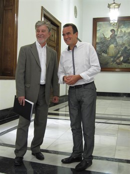 Pedro Santisteve y Juan Antonio Sánchez Quero, este viernes en la DPZ