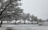 La nieve mantiene cortadas carreteras en Almería, en alerta por lluvia y vientos