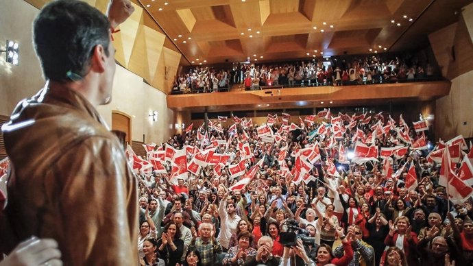 El socialista Pedro Sánchez en un acto en Cádiz