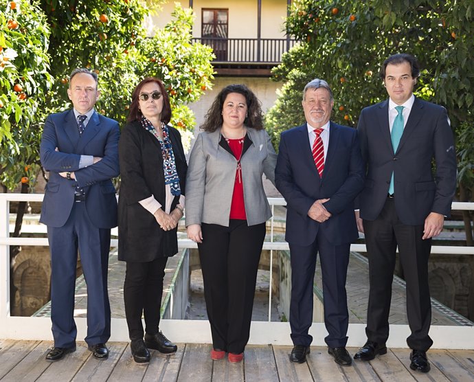 Nota Y Foto Deleg Gobierno Junta Sevilla: La Delegada Del Gobierno Se Reúne Con 