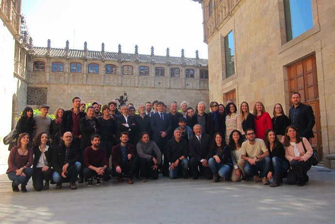   El Pte.C.Puigdemont Rep Als Guanyadors Dels Premis Enderrock 2017