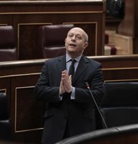 El PSOE dice que Wert no quiere de testigo a la prensa en su vuelta al ministerio porque "es el ministro peor valorado