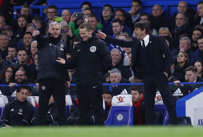 José Mourinho Antonio Conte Chelsea Manchester United FA Cup