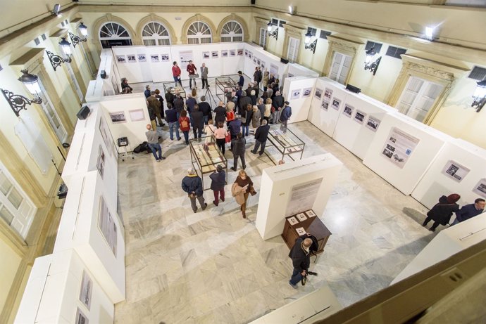 Exposición 'La Almería Industrial: Memoria Fotográfica de los Talleres Oliveros'