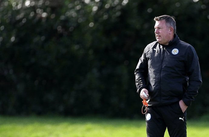 Craig Shakespeare en un entrenamiento