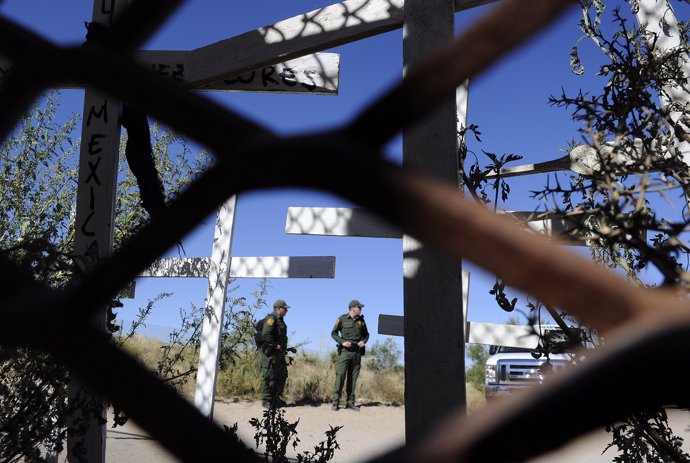 Migrante mexicano muere tras colgarse en una celda de EEUU