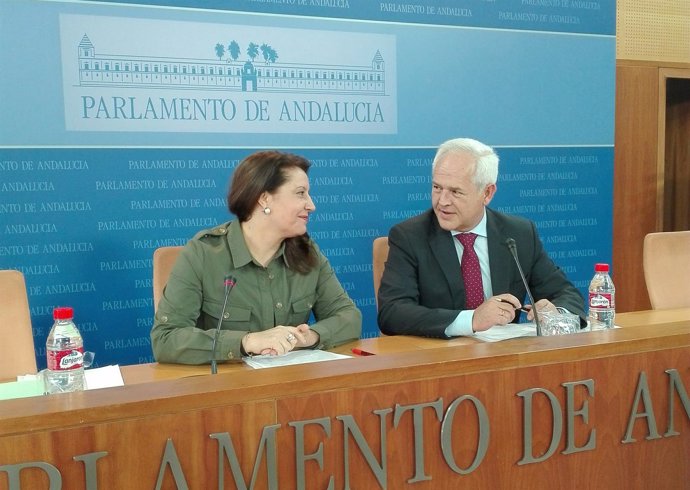 Carmen Crespo y José Antonio Miranda, hoy ante los medios