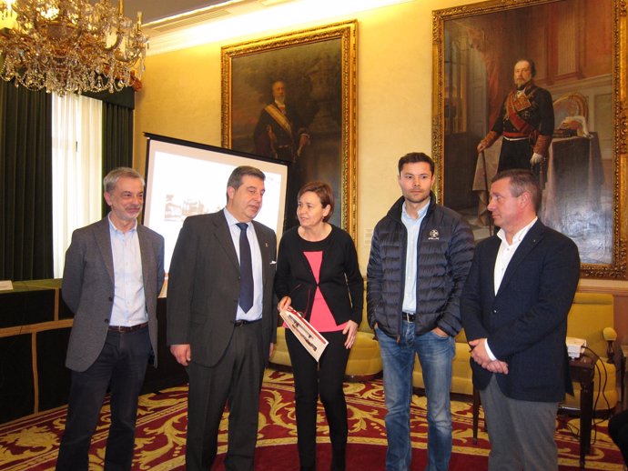 La alcaldesa de Gijón, Carmen Moriyón, presenta el diagnóstico de movilidad
