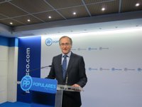 Alonso (PP) cree que el acuerdo presupuestario vasco se puede trasladar a España para "frenar la amenaza del populismo"
