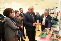 Arellano destaca el potencial de Seven Solutions, colaboradora del CERN, en la I+D de Andalucía