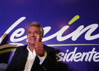 El oficialista Moreno, en cabeza de cara a la segunda vuelta de las presidenciales en Ecuador