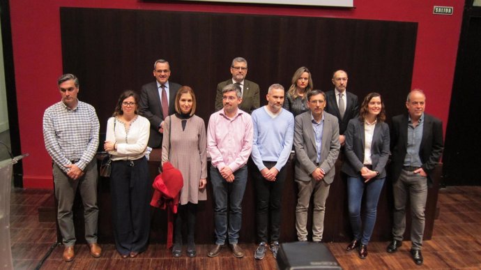 Investigadores de excelencia de Aragón, junto con responsables de UZ y Gobierno