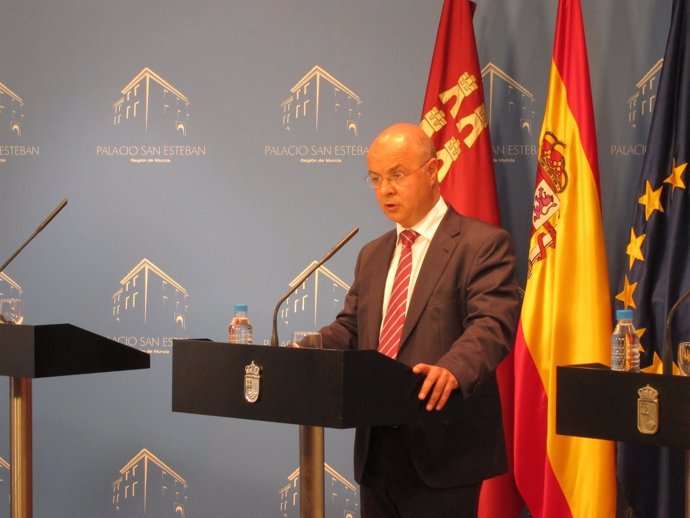   Andrés Carrillo, En La Rueda De Prensa