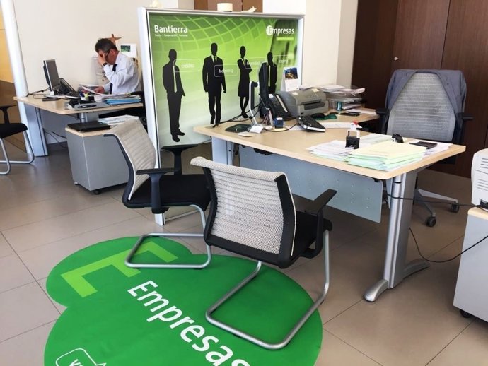 Uno de los centros de empresa instalados en las oficinas de Bantierra
