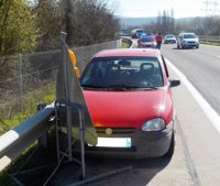 Detenidos en Orkoien tras salirse de la vía bajo la influencia del alcohol