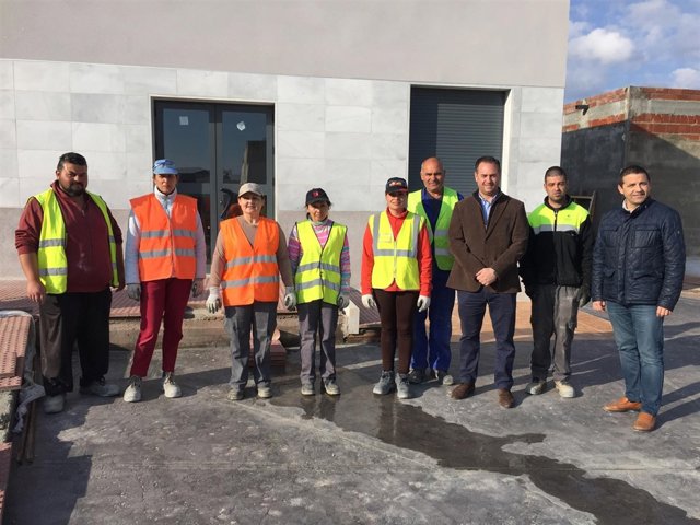 Guillermo Casquet ha visitado las obras en el Centro de Salud de Macael.