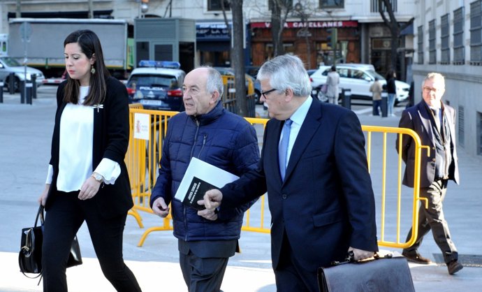 L'exgovernador Miguel Ángel Fernández Ordóñez declara en l'Audiència Nacional