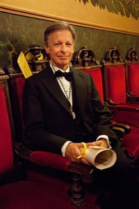 El director de HM CINAC toma posesión como académico de la Real Academia Nacional de Medicina