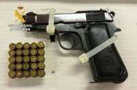 Detenido en Burgos un septuagenario en posesión de dos pistolas, una de ellas real y otra de fogueo