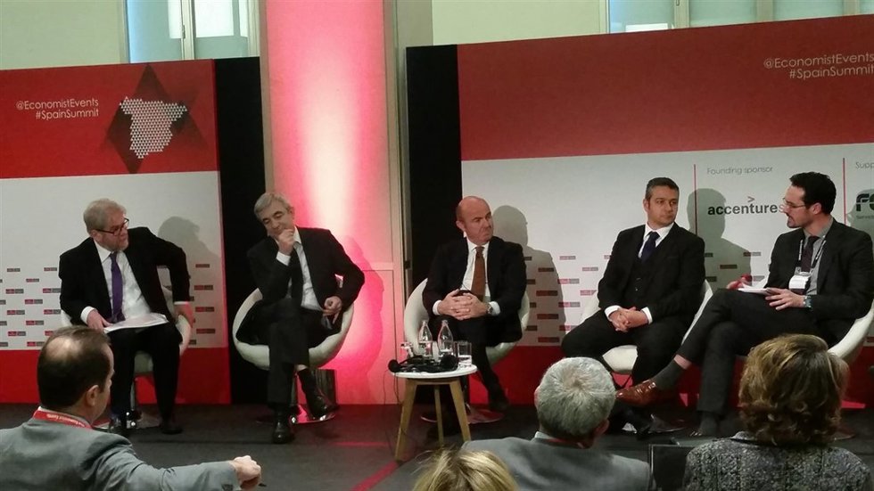 El ministro de Economía, Luis de Guindos, en las jornadas de 'The Economist'