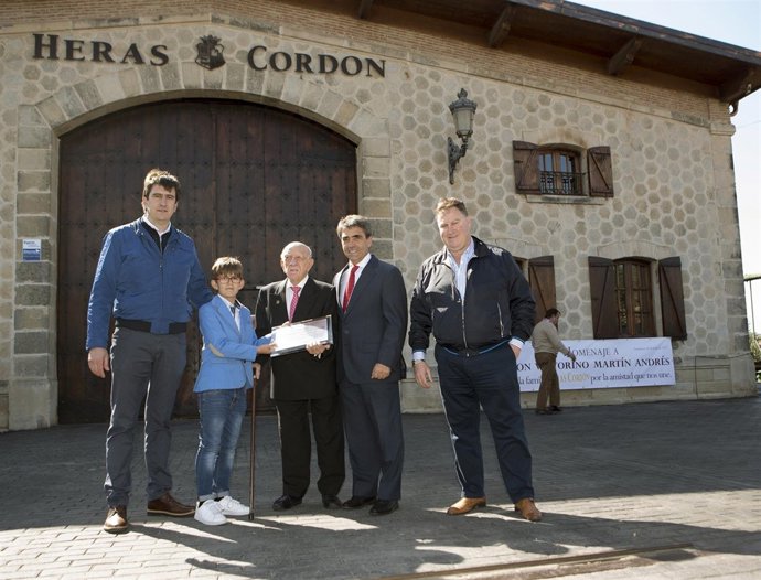 Victorino Martín y H. Cordón 1