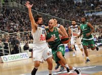 El Madrid falla en Atenas y cede el liderato