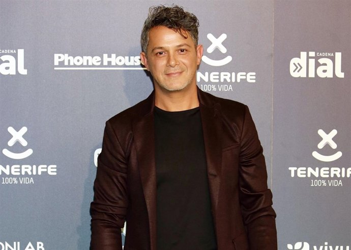 Alejandro Sanz/ Josefina Blanco