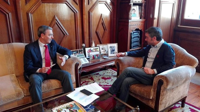 Reunión del PSOE de A Coruña con el alcalde.