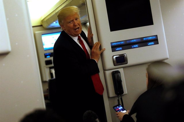 Donald Trump en el Air Force One