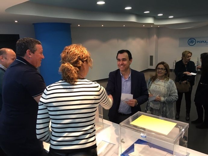Zamora. Martínez Maíllo vota en la sede del PP