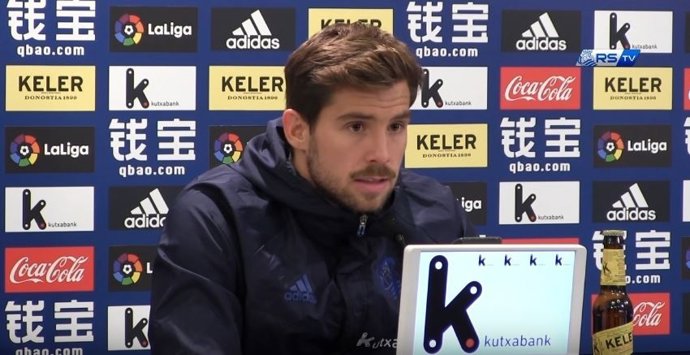 Íñigo Martínez, jugador de la Real Sociedad, en rueda de prensa