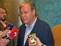 Silván felicita a Mañueco y muestra su "disposición" a seguir trabajando por un partido en el que "todos" son necesarios