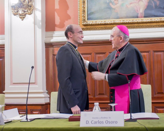 Javier María Prades, rector de San Dámaso, con el cardenal Carlos Osoro
