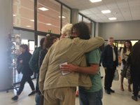 Los críticos descartan una escisión en Anova aunque lamentan que la nueva dirección no fuese más integradora