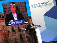 Barreiro dice que el PP tiene "una gran deuda de gratitud" con Cospedal porque le tocó "asumir las patatas calientes"