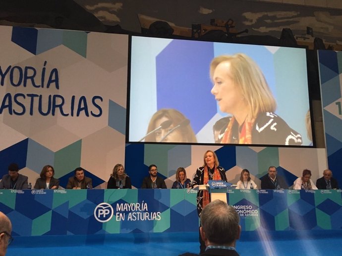 Mercedes Fernández, en el Congreso Regional. 