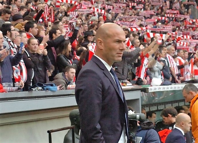 Zinédine Zidane, entrenador del Real Madrid, en San Mamés