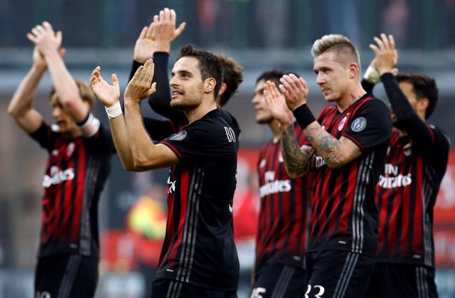 El AC Milan celebra la victoria en Serie A