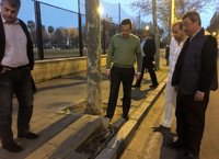 PP lamenta "la falta de mantenimiento y las aceras destrozadas" de las plazas de los Amarres en Sevilla Este