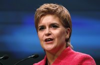 Sturgeon insta a May a proponer una fecha para el referéndum escocés, aunque sea tras el 'Brexit'