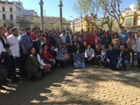 El grupo de jóvenes de apoyo a Susana Díaz alcanza los 2.300 voluntarios en una semana