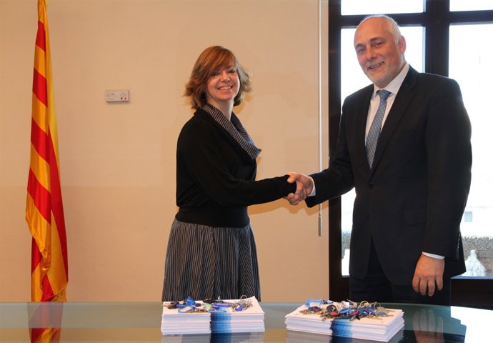 La consellera M.Borràs i el dtor territorial de BBVA Christian Terribas