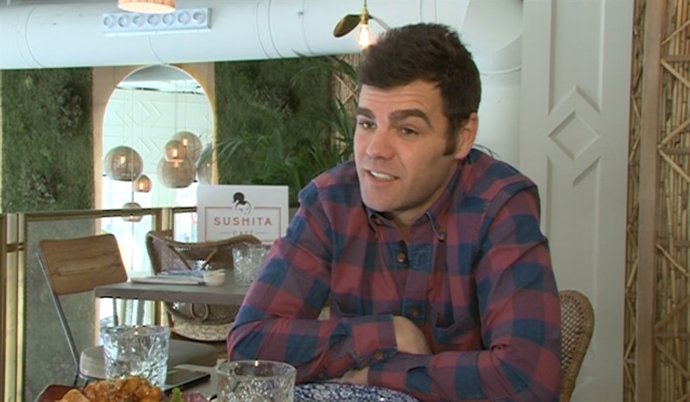 Fonsi nieto en sushita cafe