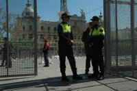 La Policía Local de València impone en Fallas 5.874 denuncias, realiza 92 detenciones y controla 3.514 vehículos