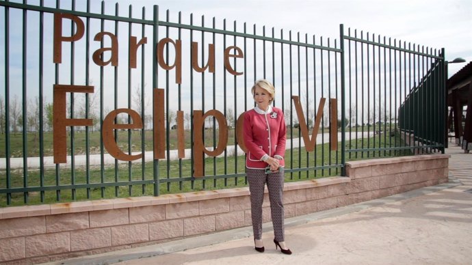 Esperanza Aguirre en el Parque Felipe VI