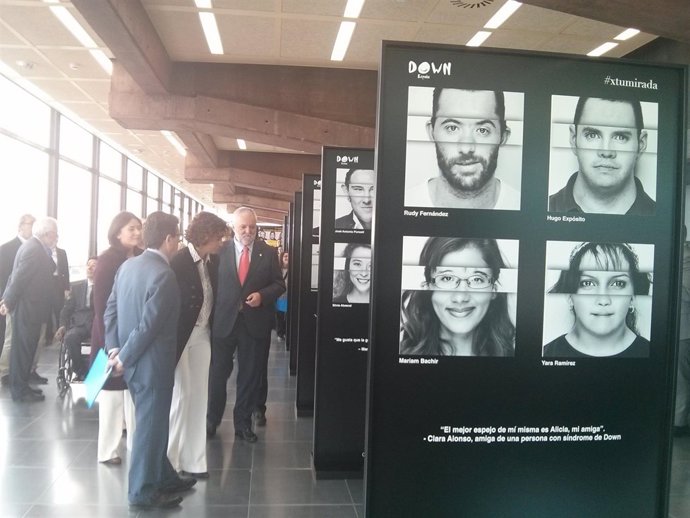 Presentación campaña #XTUMIRADA