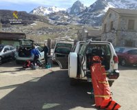 Rescatada una esquiadora en Maraña (León)