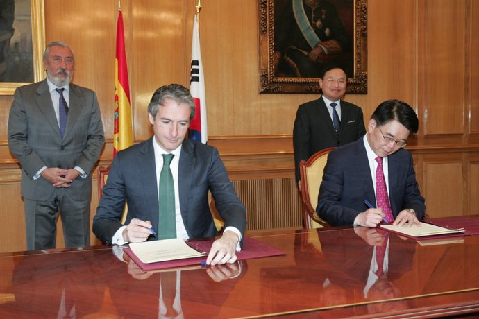 España y Corea firman un memorando de entendimiento en infraestructuras