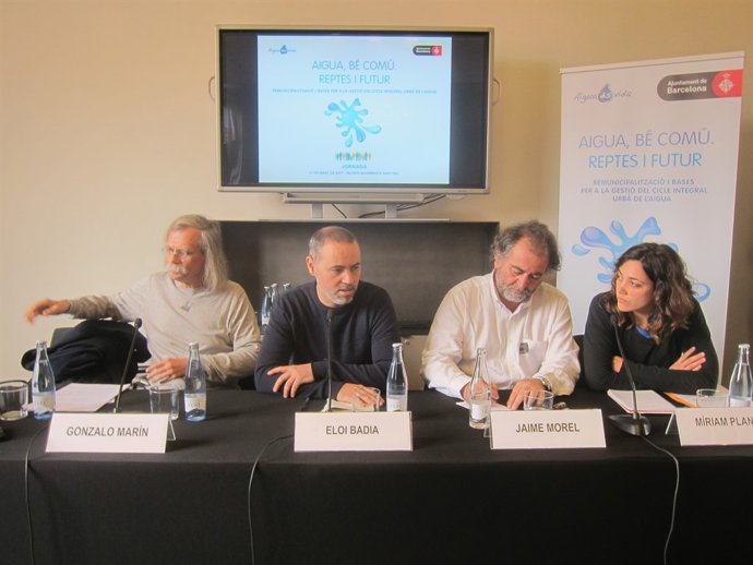 Gonzalo Marín i Eloi Badia, en una conferència sobre l'aigua                  