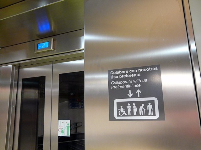 Ascensor de Metro de Madrid